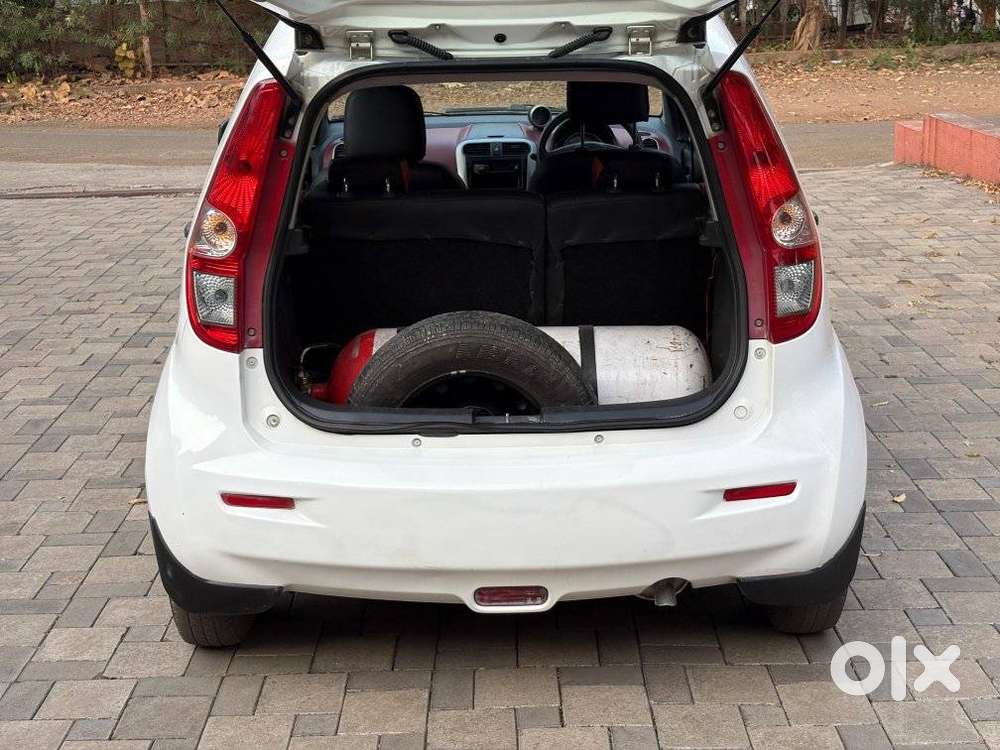 Maruti Suzuki Ritz 1.2 Vxi At, 2014, Cng & Hybrids