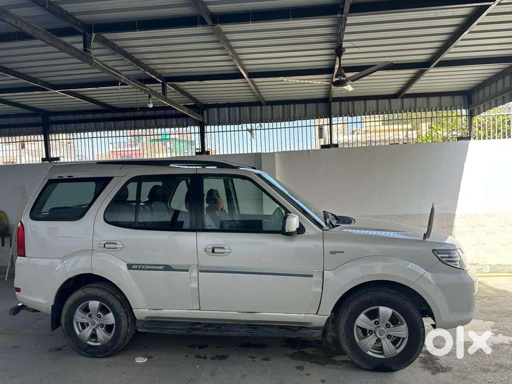 Tata Safari Storme 2017 Diesel Well Maintained