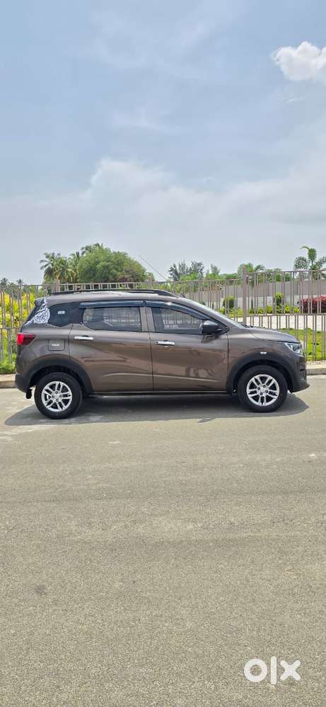 Renault Triber Rxl, 2025, Petrol