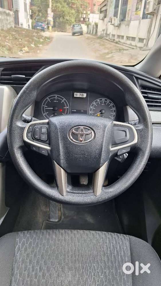 Toyota Innova Crysta [2020-ongoing] 2.4 Gx 7 Str, 2020, Diesel
