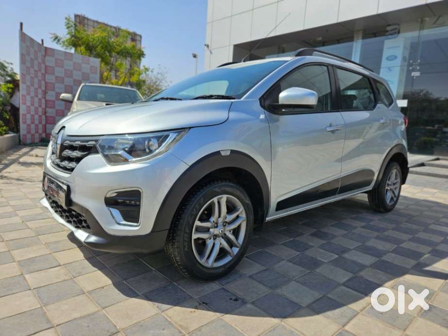 Renault Triber Rxz, 2022, Petrol