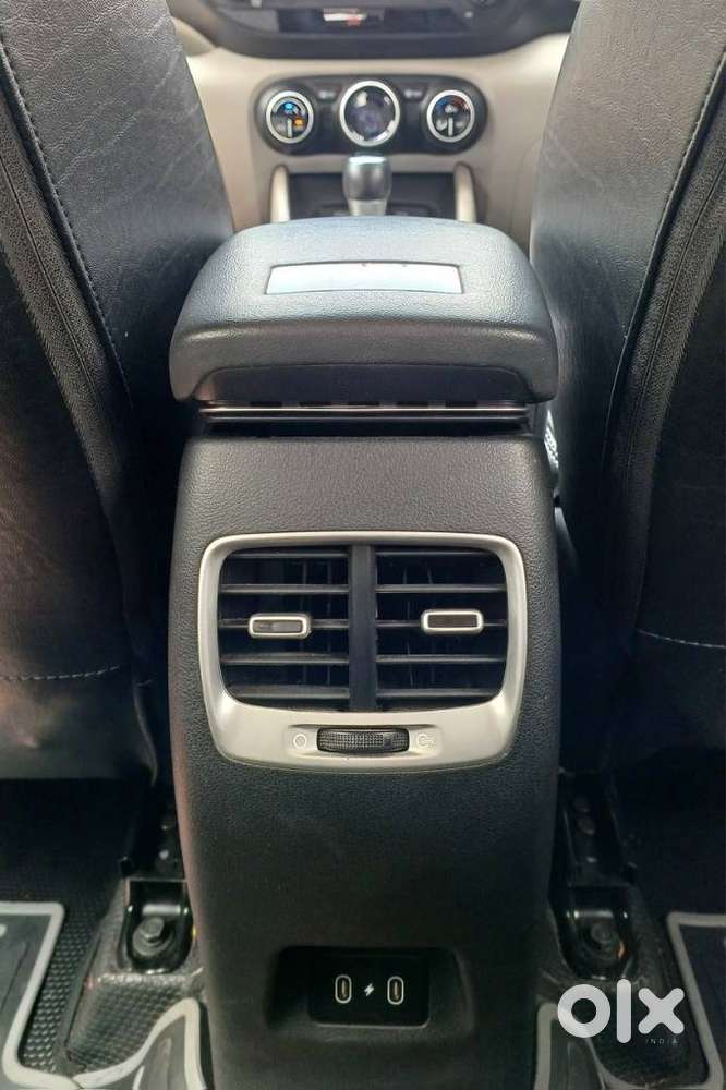 Hyundai Venue 1.0 Sx (o) Turbo Dct, 2024, Petrol