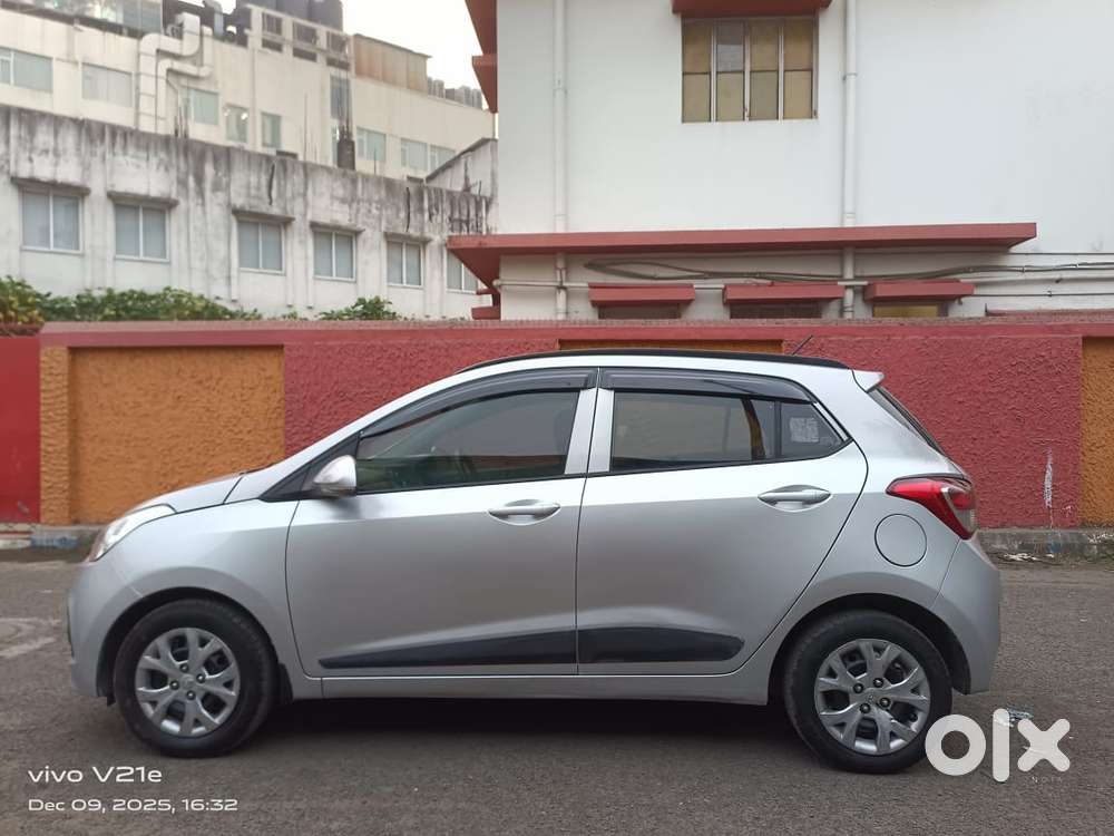 Hyundai Grand I10 2016-2017 Sportz Celebration Edition, 2016, Petrol