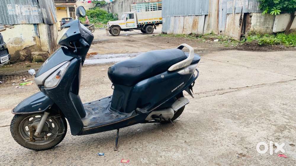 Aviator Scooty Black Colour Aviator Scooty Black Colour Price