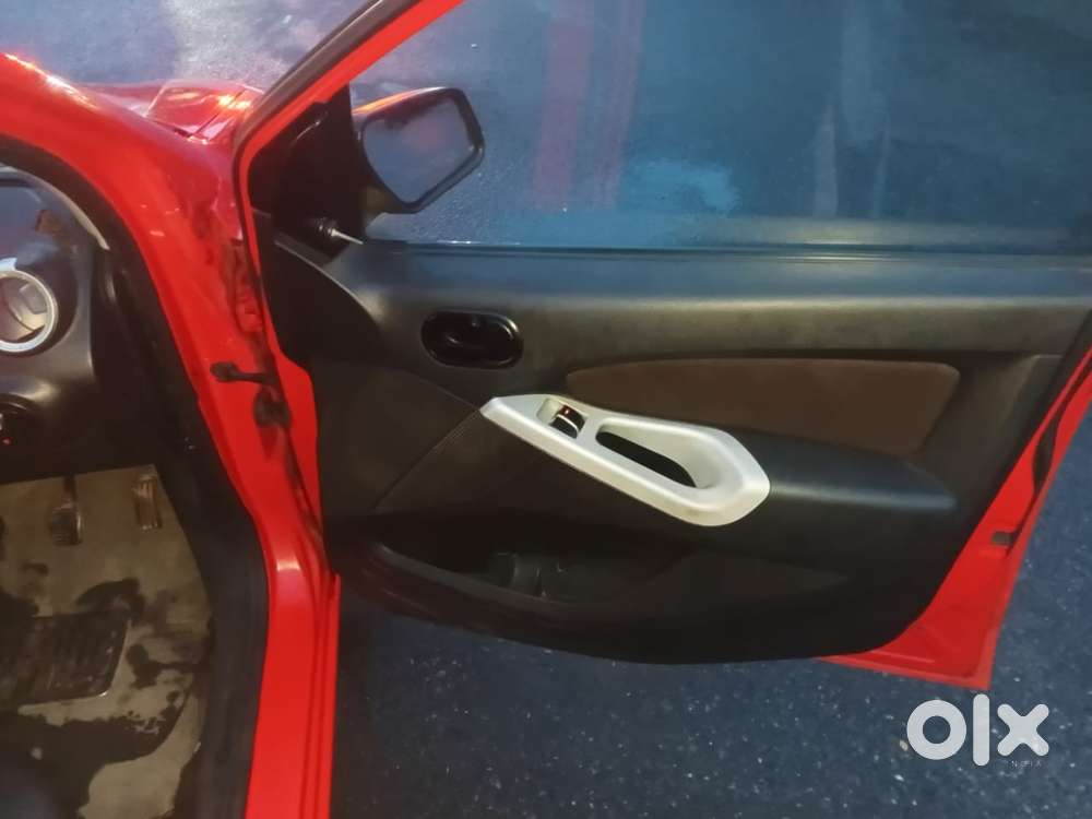 Ford Figo 1.2p Titanium Mt, 2012, Cng & Hybrids