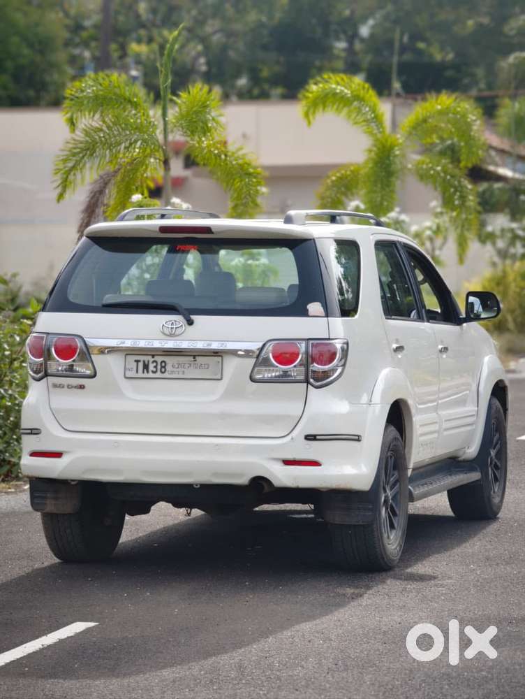 Toyota Fortuner 4x2 Manual, 2013, Diesel
