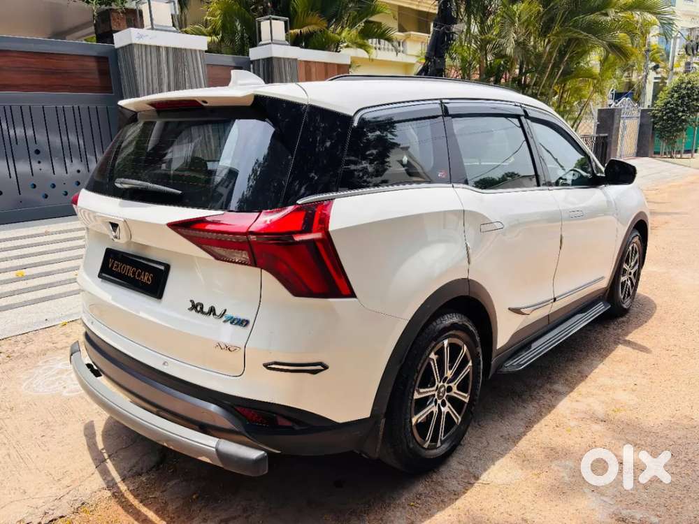 Mahindra Xuv700 2.2 Ax 7 Diesel At Str, 2021, Diesel