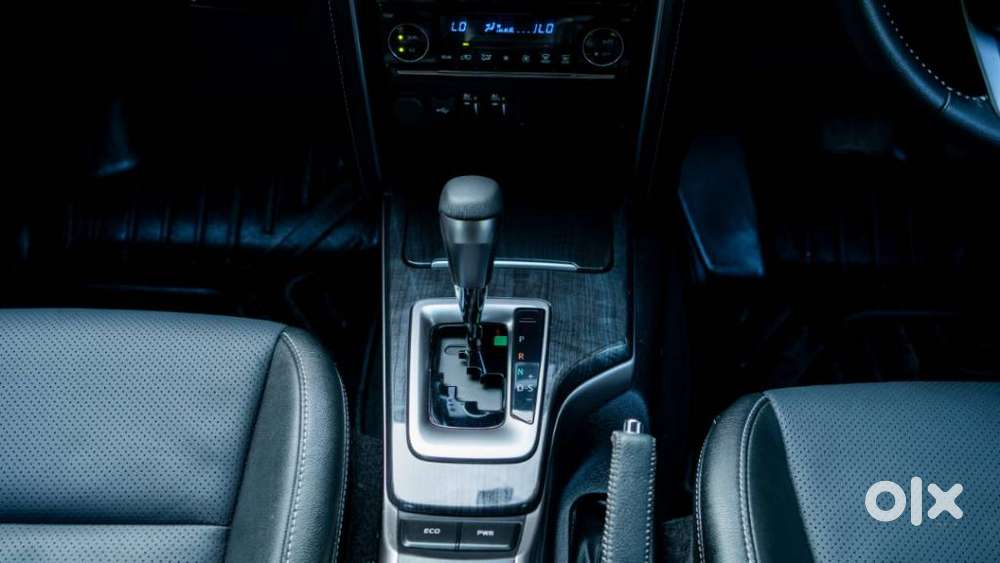 Toyota Fortuner 4x2 At 2.7 Petrol, 2025, Petrol