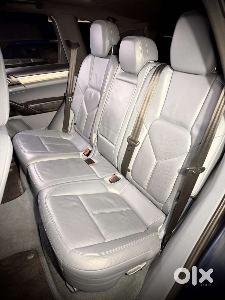 Porsche Cayenne Base, 2013, Petrol