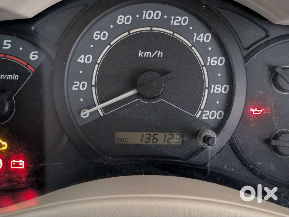 Well Maintained 7 Seater Innova (company Service), 2 Brand New Tyers
