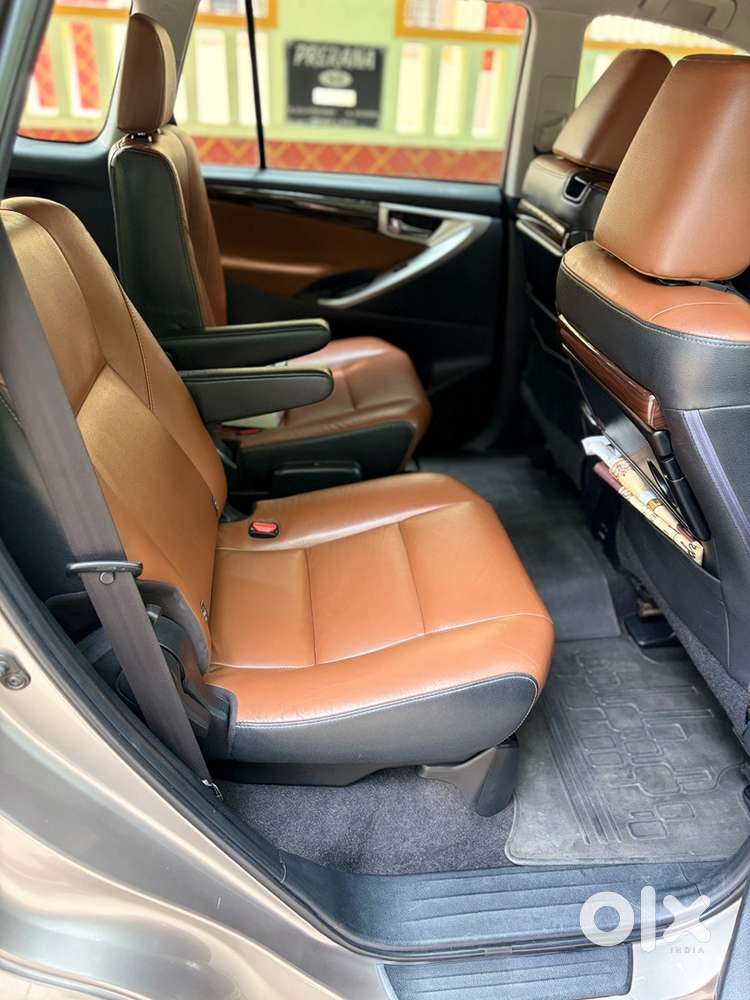 Innova Crysta Zx 2.8 Automatic Diesel 2016 Model Single Owner 7 Seater