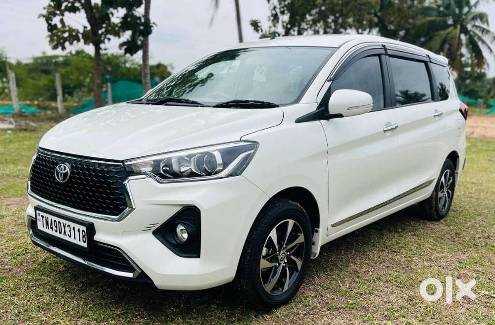 Toyota Rumion V At, 2025, Petrol