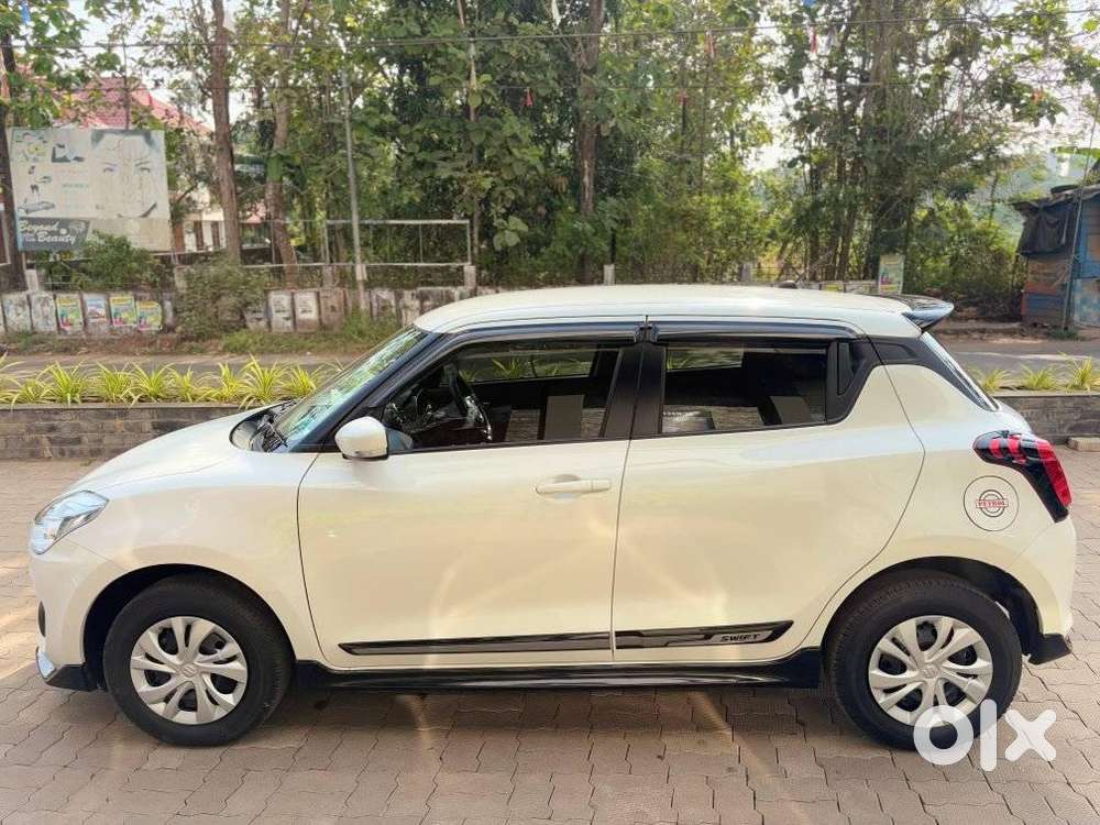 Maruti Suzuki Swift 1.2 Vxi (o), 2022, Petrol