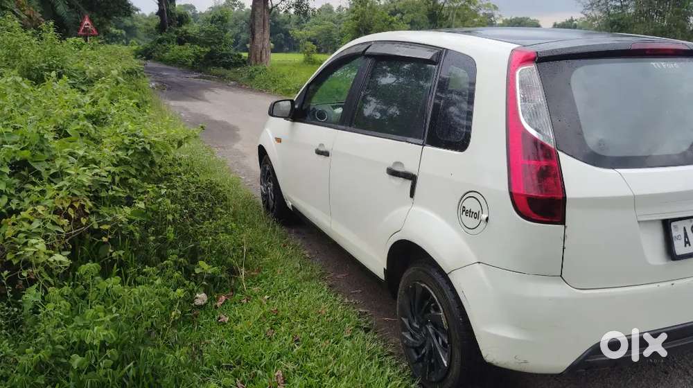 Ford Figo 2011 Petrol Manual