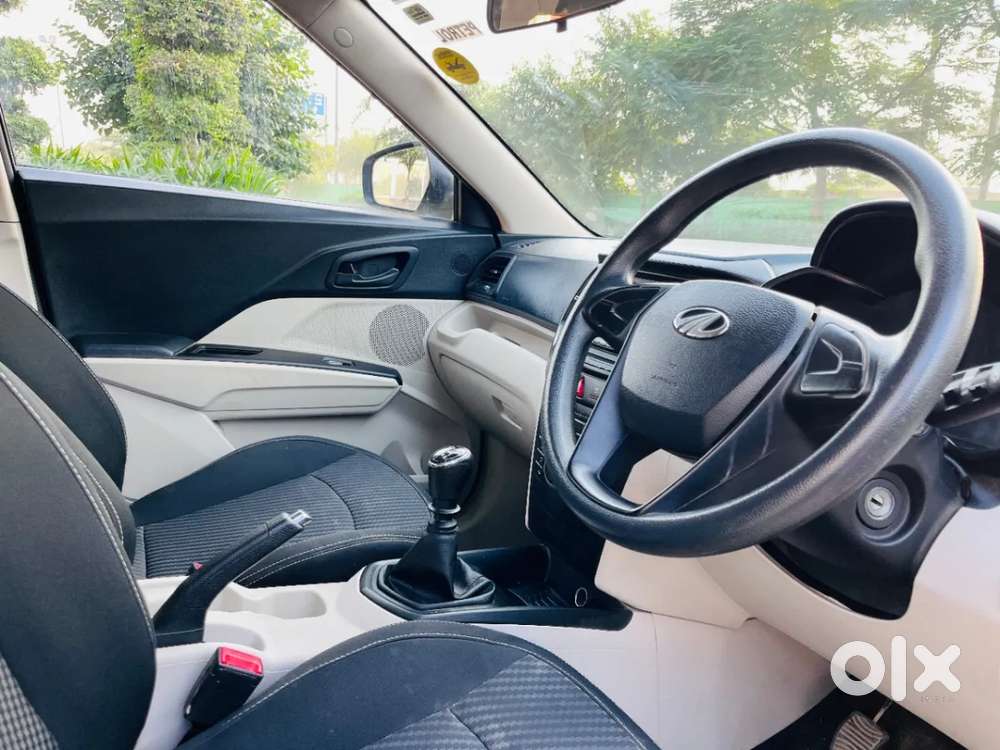 Mahindra Xuv300 W4, 2022, Petrol