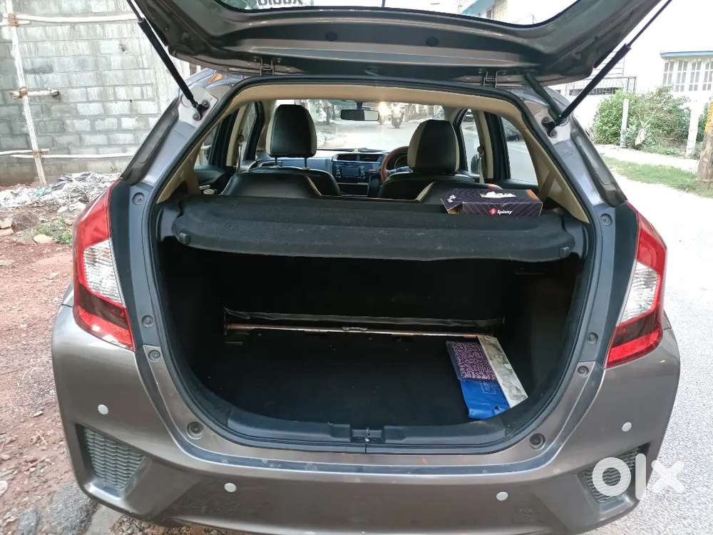 Honda Jazz 1.2 V Cvt I-vtec 2016 ,at ,36,882 Km  Spinny  Purchased