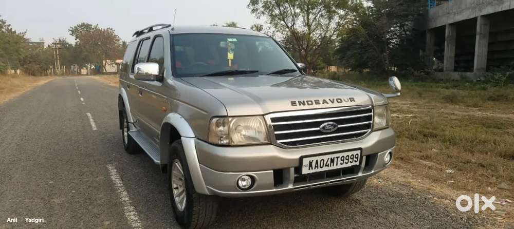 Ford Endeavour 2004