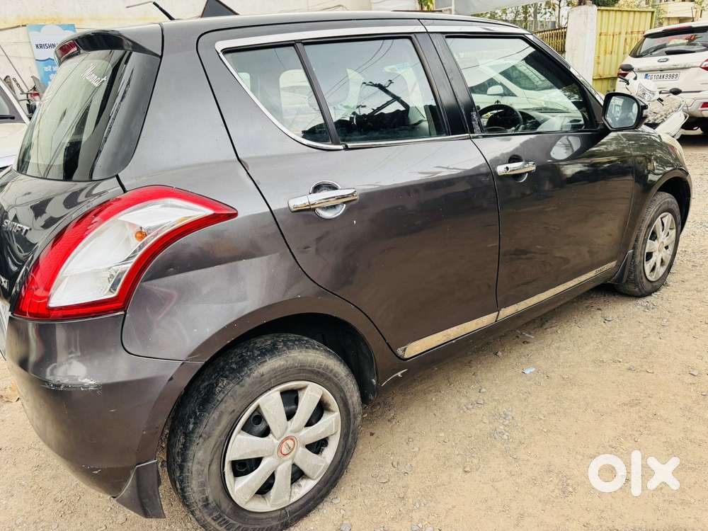 Maruti Suzuki Swift Vxi Abs Bsiv, 2017, Petrol