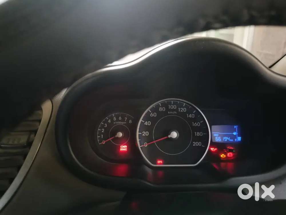 Hyundai I10 2013 Cng & Hybrids 66584 Km Driven Hi
