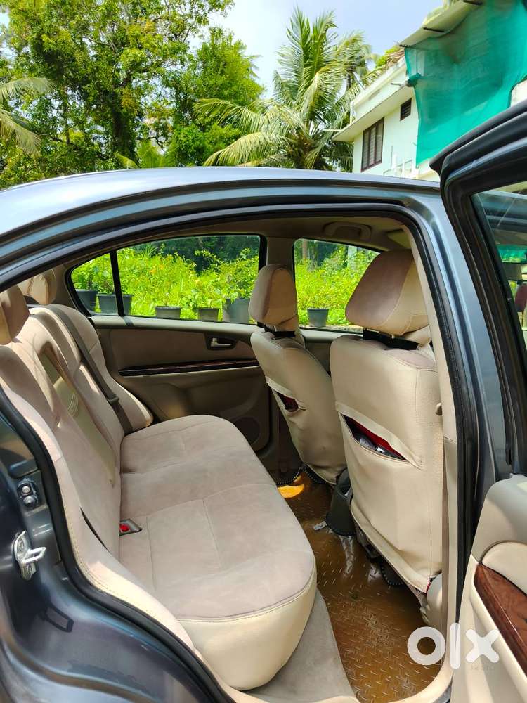 Maruti Suzuki Sx4 Zxi 1.6 Petrol | Single Owner | Accident-free