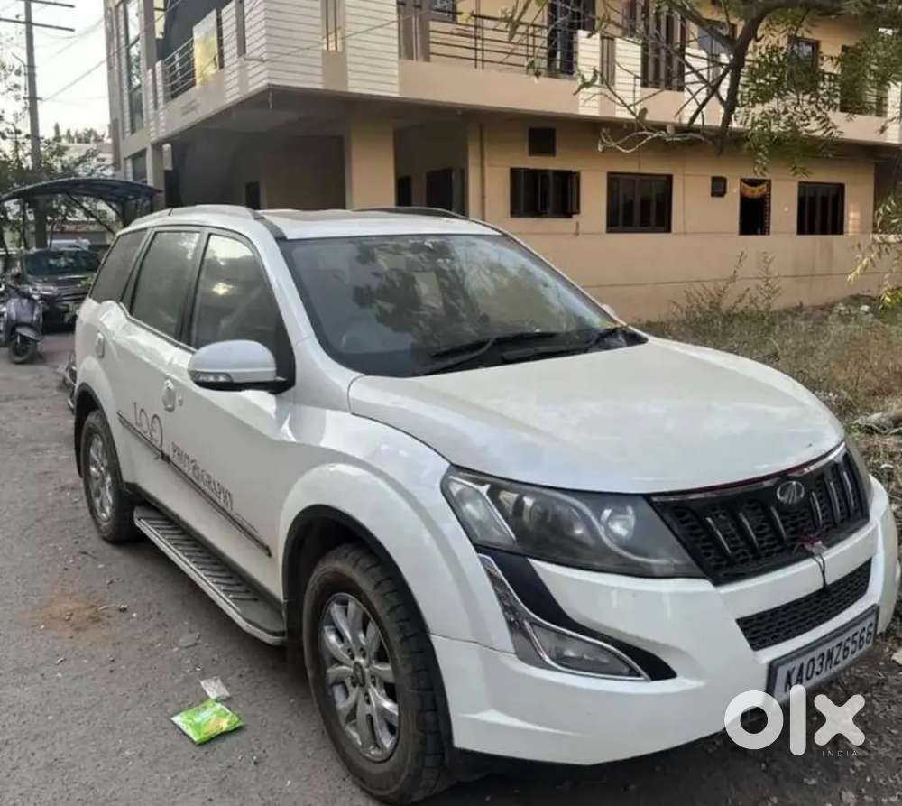 Mahindra Xuv500 W10 2016