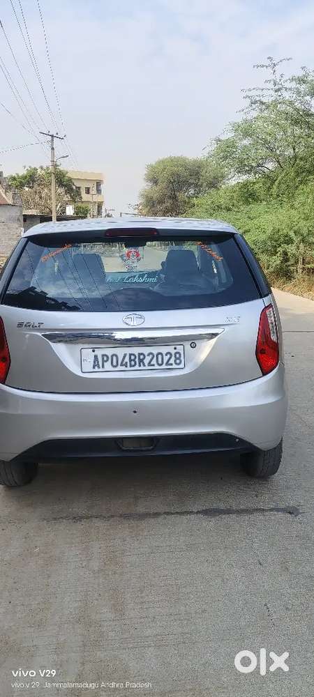 Tata Bolt Exalent Condition Vehicle 25 Milege