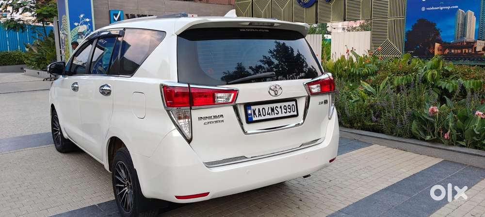 Toyota Innova Crysta 2.8z Automatic, 2016, Diesel