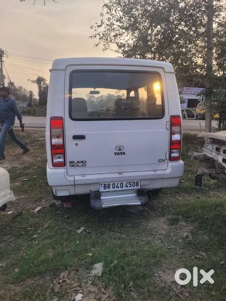 Tata Sumo Gold 2015 Diesel 110000 Km Driven