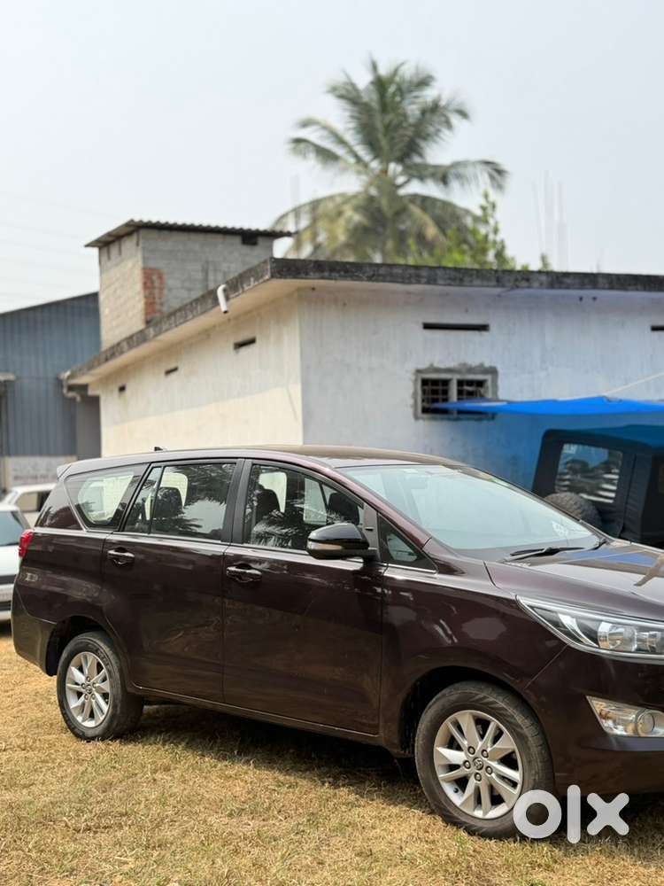 Toyota Innova Crysta 2016
