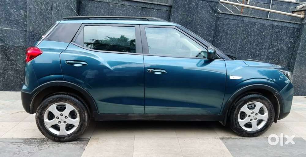 Mahindra Xuv300 1.2 W6 Amt Petrol, 2023, Petrol