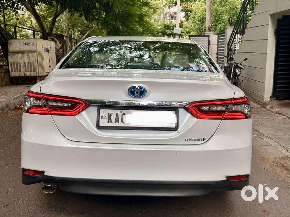 Toyota Camry Hybrid, 2022, Petrol