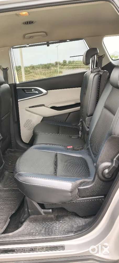 Kia Carens Premium 2024
