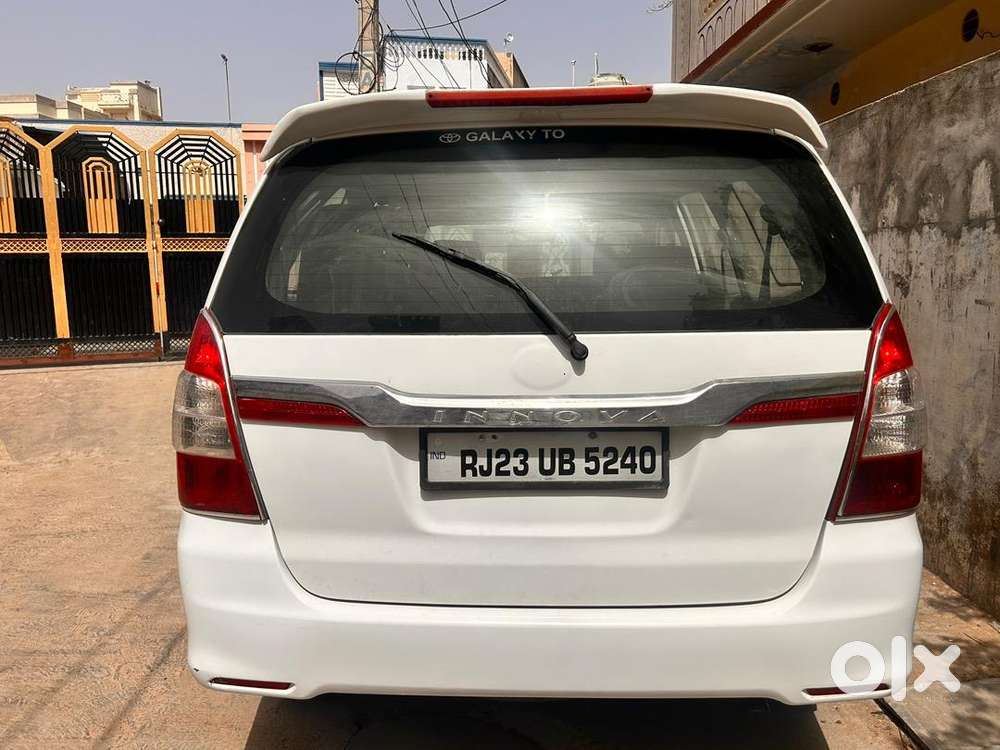 Toyota Innova 2013 G Variant Diesel Manual  8 Seater