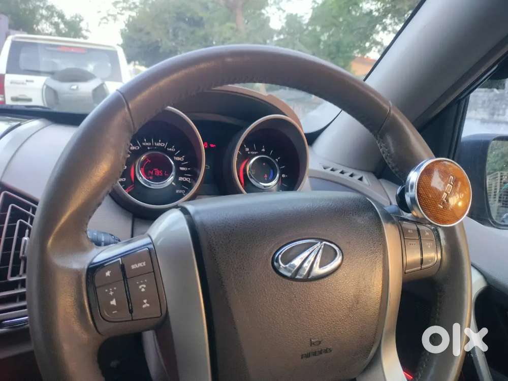 Mahindra Xuv500 2015 Diesel Top Model