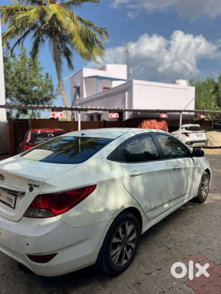 Hyundai Fluidic Verna 2013