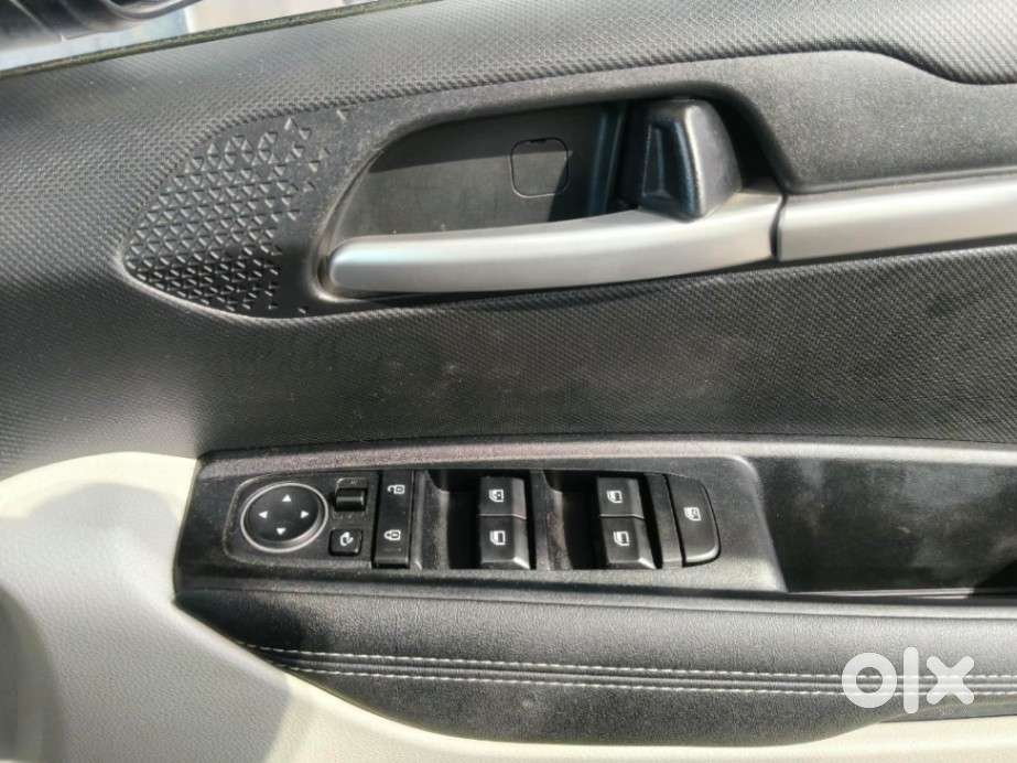 Kia Sonet 1.0 Htx Dct Anniversary Edition, 2022, Petrol