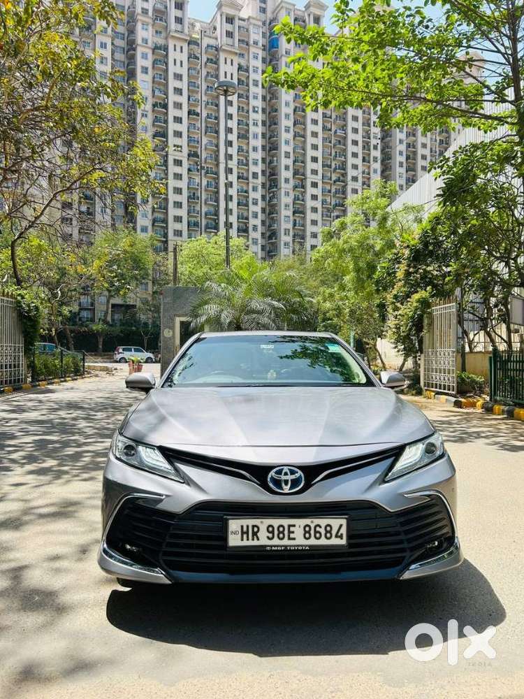 Toyota Camry Hybrid, 2022, Petrol
