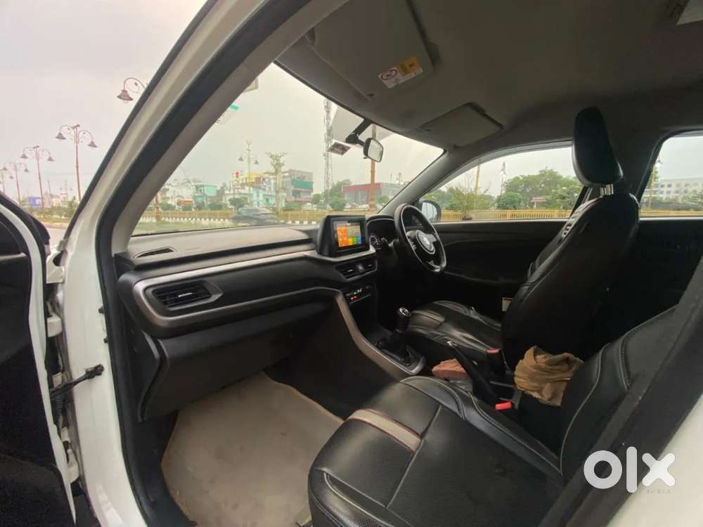 Maruti Suzuki Brezza Vxi S-cng, 2024, Cng & Hybrids