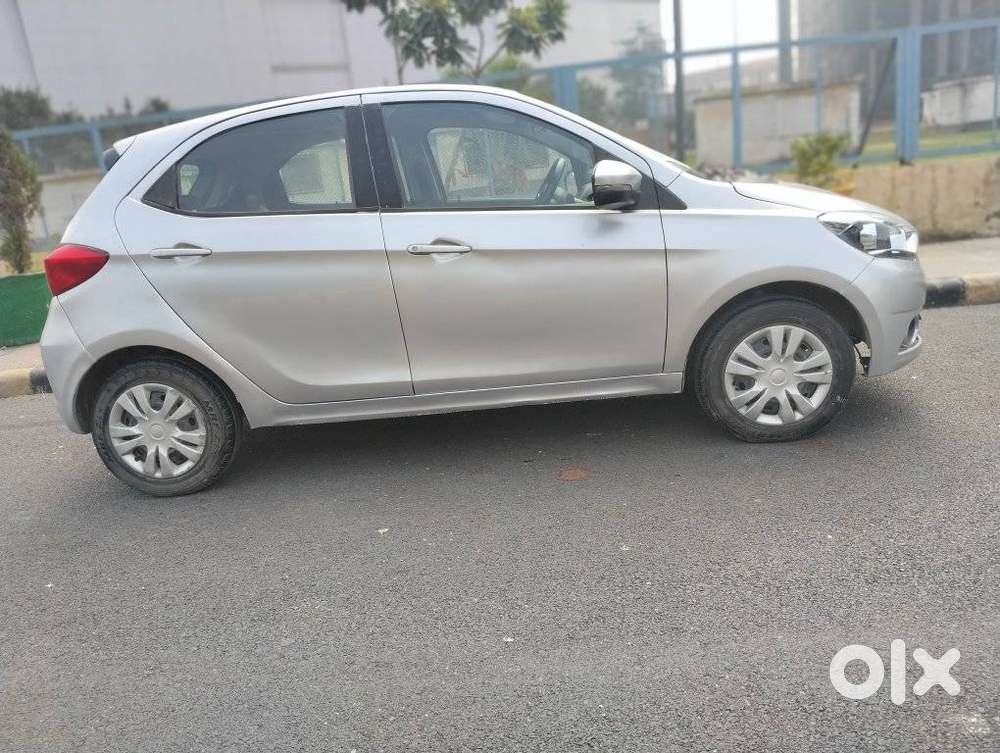 Tata Tiago Xz Opt, 2017, Petrol