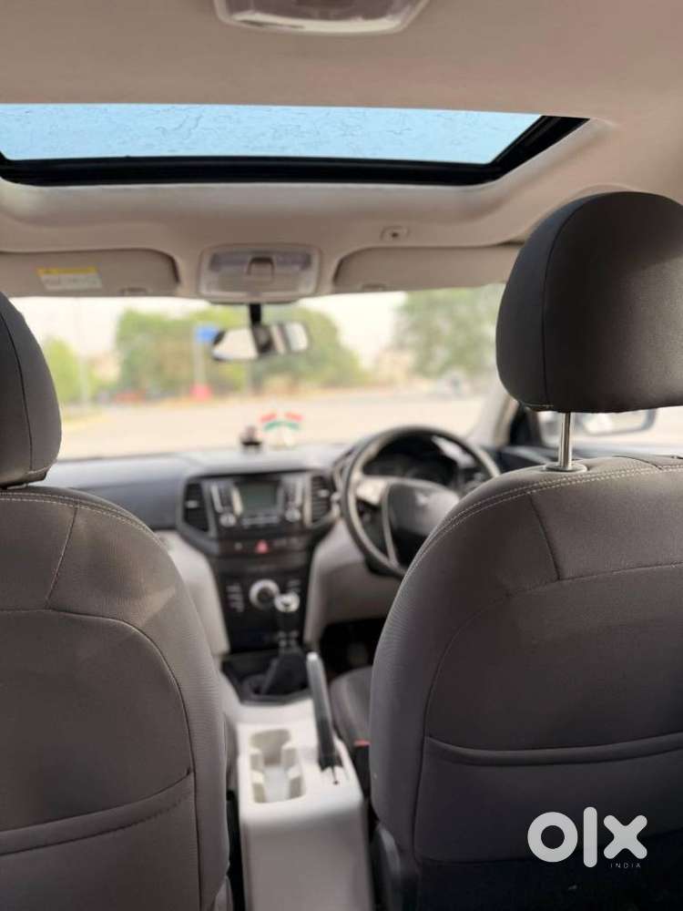 Mahindra Xuv300 W6 Diesel, 2023, Diesel