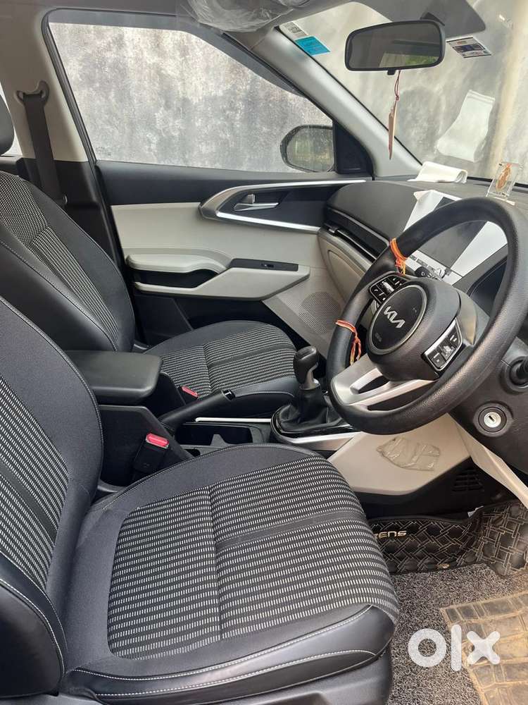 Kia Carens Petrol Manual 2023