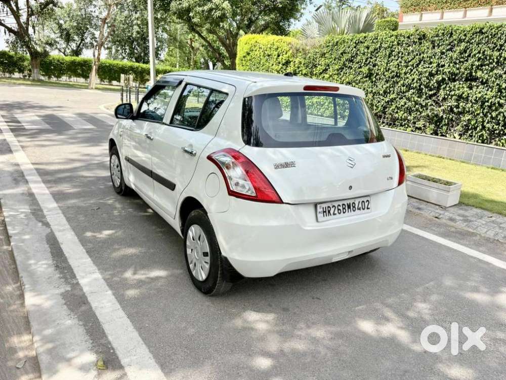 Maruti Suzuki Swift Lxi Option, 2011, Petrol