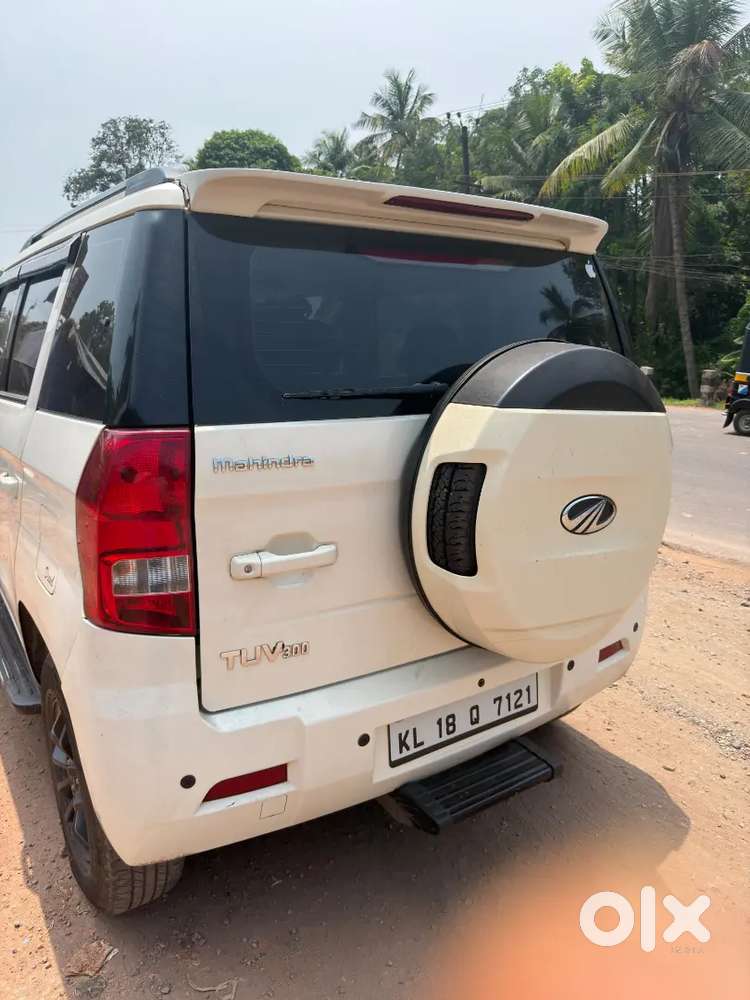 Mahindra Tuv 300 2015