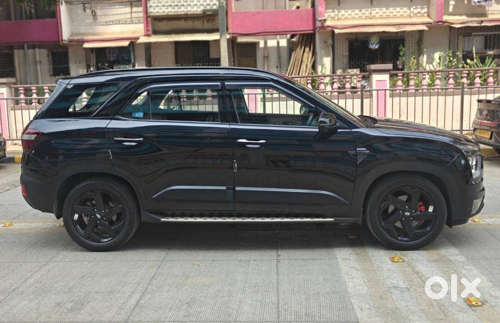 Hyundai Alcazar Signature (o) 7 Seater 1.5 Diesel At Adventure Dual ..