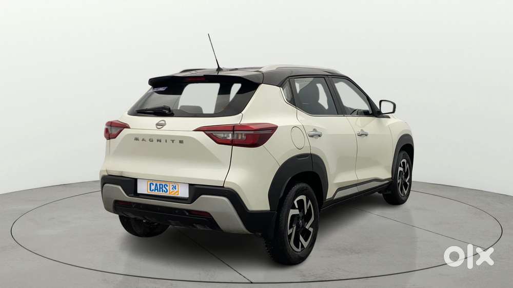 Nissan Magnite 1.0 Xv Premium Dual Tone, 2021, Petrol