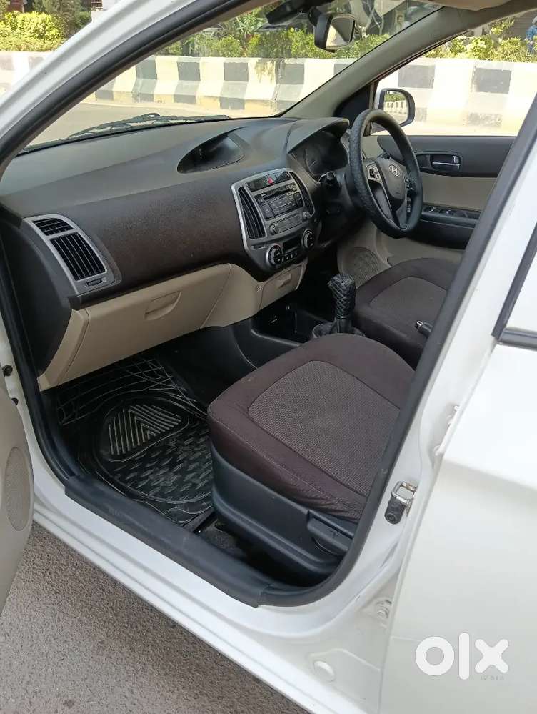 Hyundai I20 2014 Diesel 71100 Km Driven