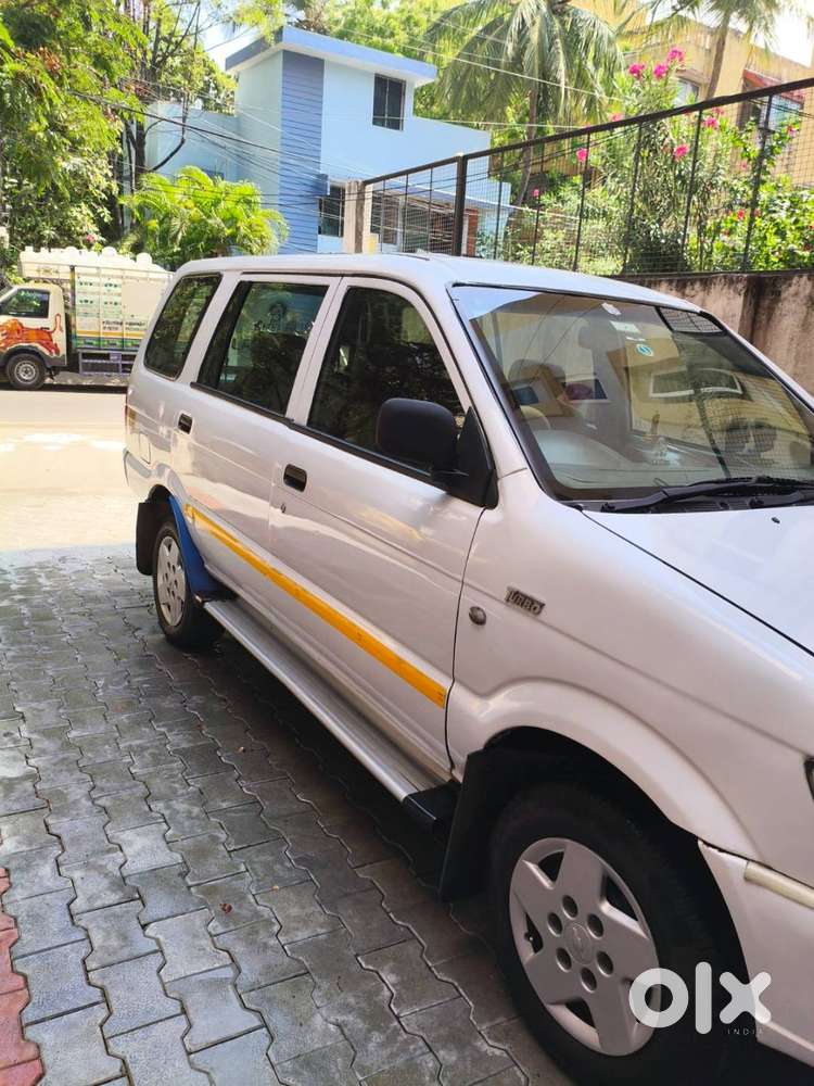 Chevrolet Tavera 2011 10 Seater  1st Owner  Yellow Board Fc Valid