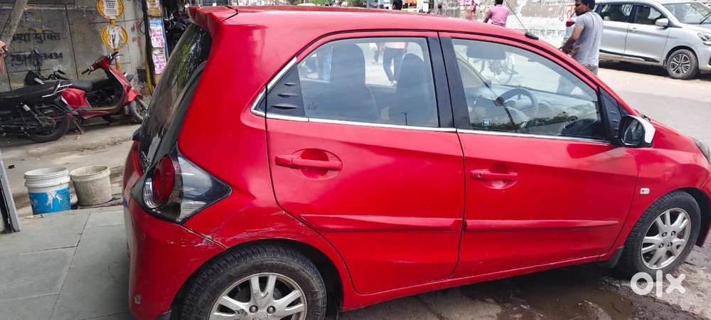 Honda Brio 2011-2013 V Mt, 2012, Petrol