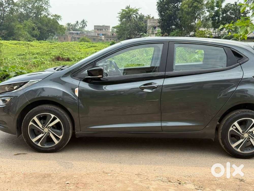 Tata Altroz 1.2 Xza Plus, 2021, Petrol