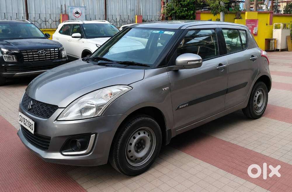 Maruti Suzuki Swift Vxi + Manual, 2016, Petrol